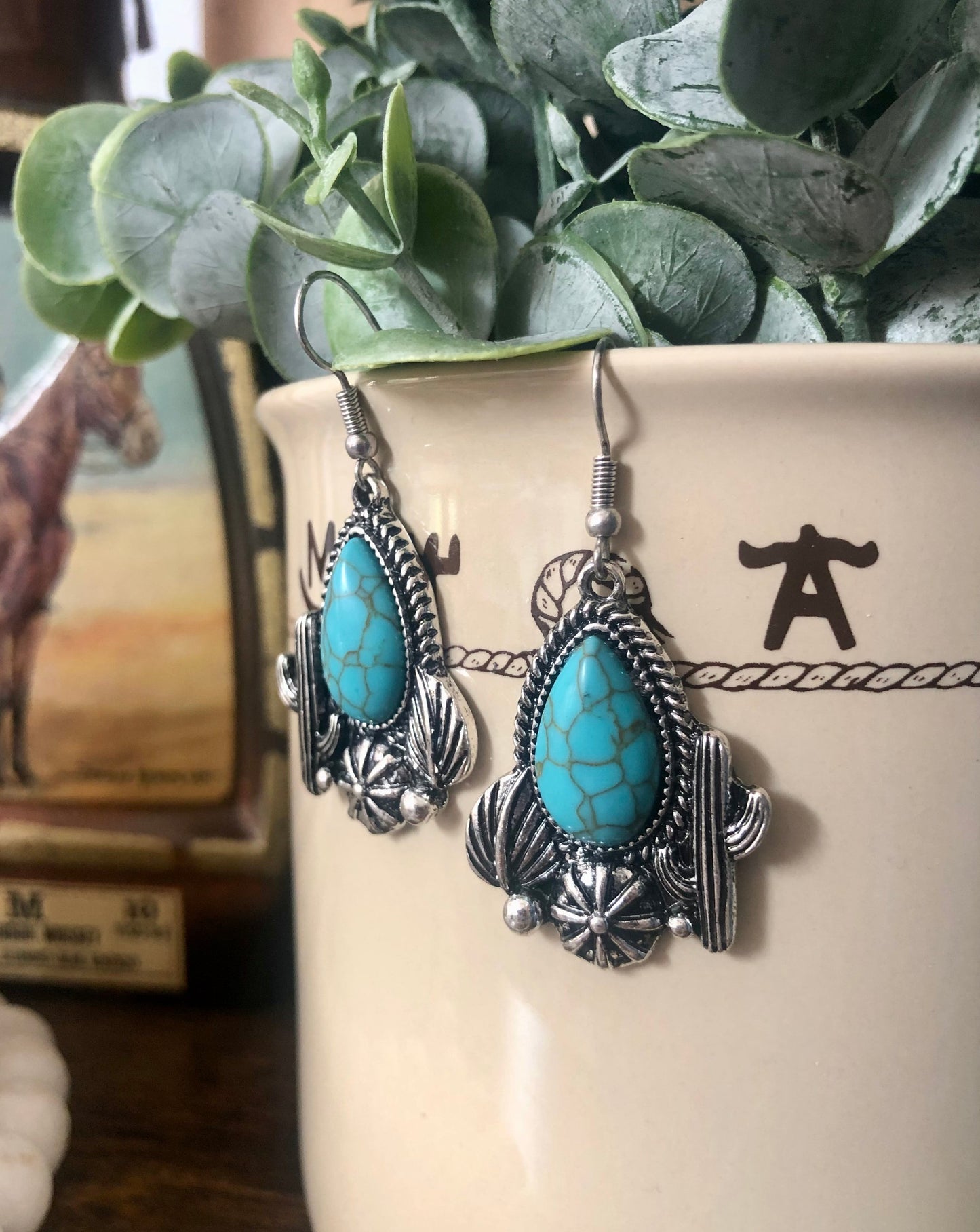 Hartstown Earrings